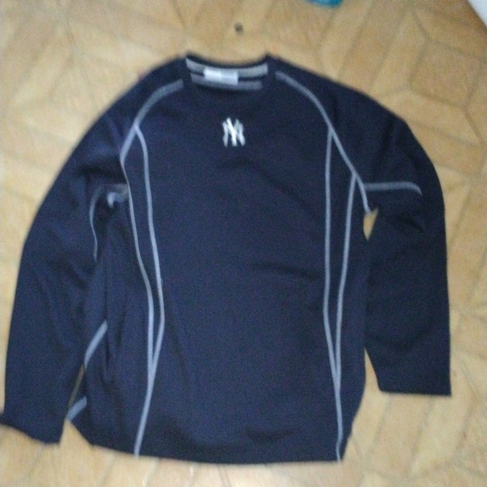 - Majestic NY Yankees jersey